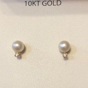 10k Gold Genuine Pearl and Diamond Earrings